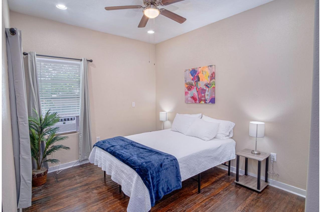 Fabulous Newly Renovated 1Br1Ba Near Downtown Apartment ซานอันโตนิโอ ภายนอก รูปภาพ