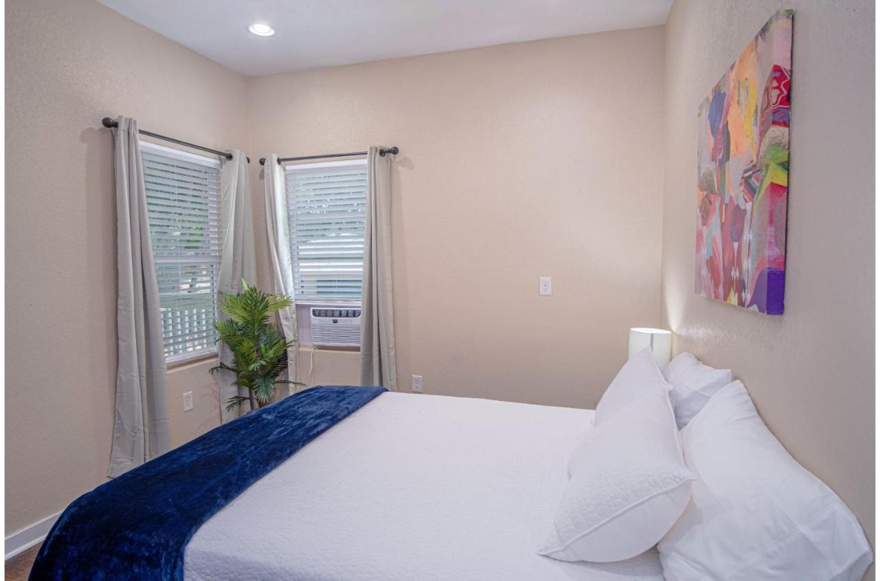 Fabulous Newly Renovated 1Br1Ba Near Downtown Apartment ซานอันโตนิโอ ภายนอก รูปภาพ